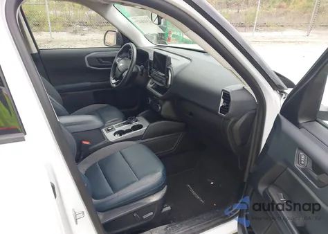 2021 Ford Bronco Sport Outer Banks z USA, uszkodzony, nr VIN 3FMCR9C63MRA28805